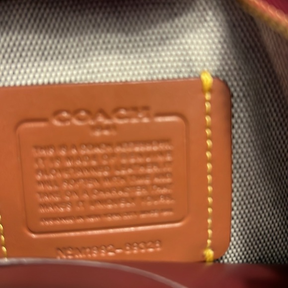 Coach Britt Wristlet In Colorblock - Picture 4 of 5